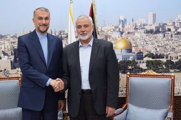 Iran’s FM Meets With Hamas Leader In Qatar