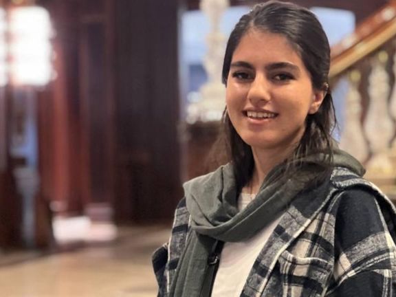 سبق ودعمت "انتفاضة المرأة".. مرور 11 يومًا على اختفاء فتاة إيرانية دون معرفة مصيرها