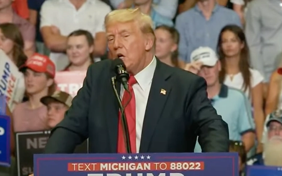 ترامپ: ایلان ماسک به کمپین من ماهانه ۴۵ میلیون دلار کمک کرده است