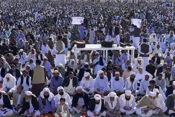 Iran's Top Sunni Cleric Blasts Regime Over Economic Crisis In Eid al-Fitr Speech