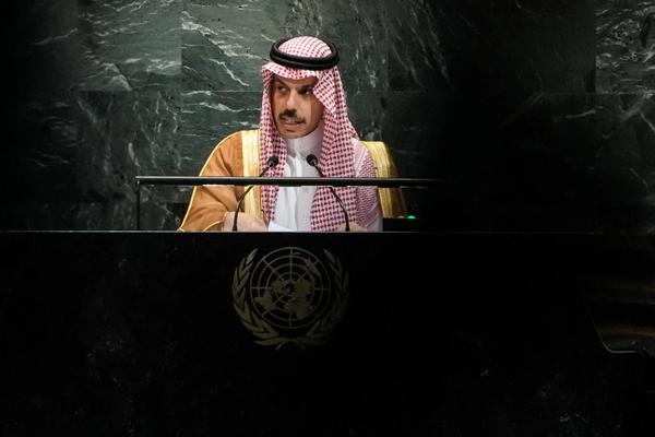 وزیر خارجه عربستان سعودی در سازمان ملل: ایران با آژانس بینالمللی انرژی اتمی همکاری کند