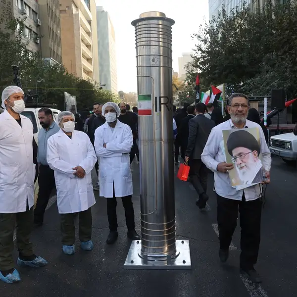 Iran’s nuclear standoff deepens as oversight lapses - NYT