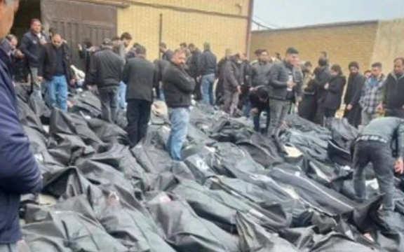 إيران تقرّ بمقتل 690 متظاهرًا خلال يومين وتصف أكثر من ألفي قتيل بـ "الشهداء"