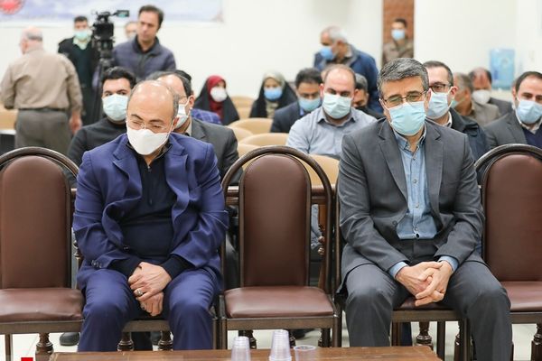 تقرير قضائي: معتقلون بالفساد دفعوا رشوة 3 مليارات تومان لشقيق روحاني
