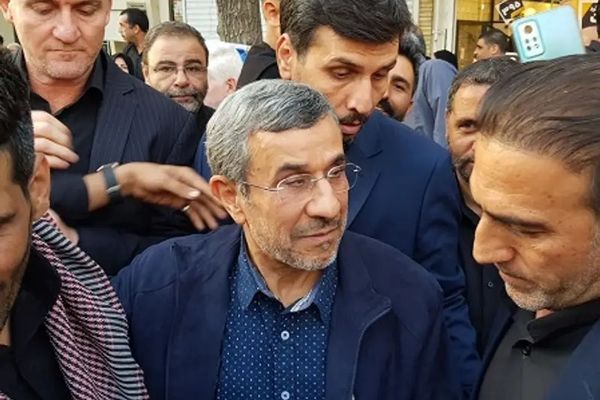 مصادر لـ"إيران إنترناشيونال": الرئيس الإيراني الأسبق أحمدي نجاد يتعرض لمحاولة اغتيال فاشلة