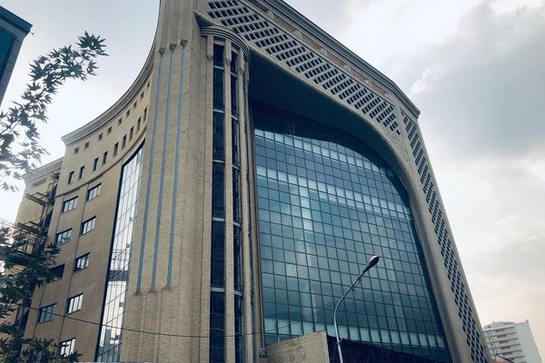 Iranian Parliament Think Tank Claims A Lower Budget Deficit