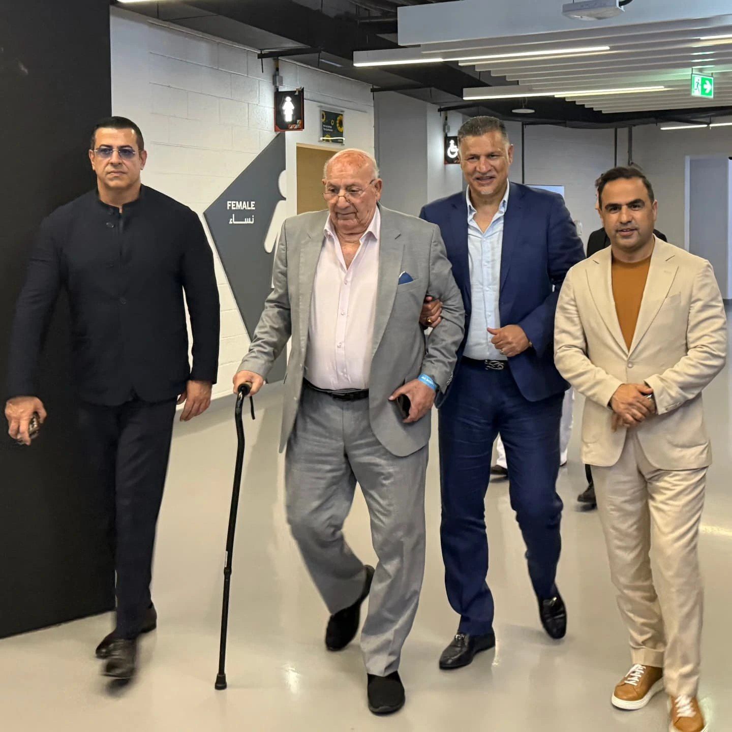 انتقاد حشمت مهاجرانی از فیفا و ای‌اف‌سی: چشمان خود را بر کشتار مردم بی‌گناه ما بسته‌اید