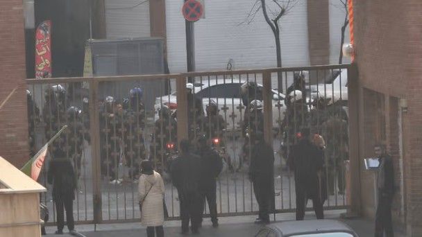 رییس نظام پزشکی: بین بازداشتی‌ها، دندانپزشک، داروساز، فیزیوتراپیست و متخصص جراحی هم داریم