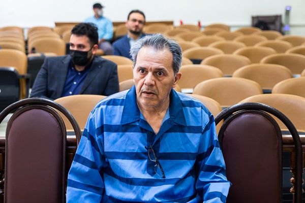بتهمة "الإفساد في الأرض".. طهران تحكم بالإعدام على سجين سياسي ألماني- إيراني