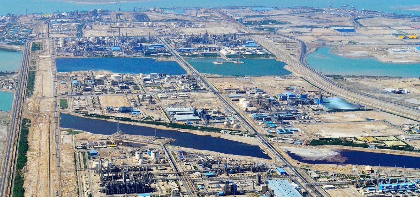 سازمان منطقه ویژه اقتصادی پتروشیمی از تخلیه نیروهای فعال در این منطقه خبر داد