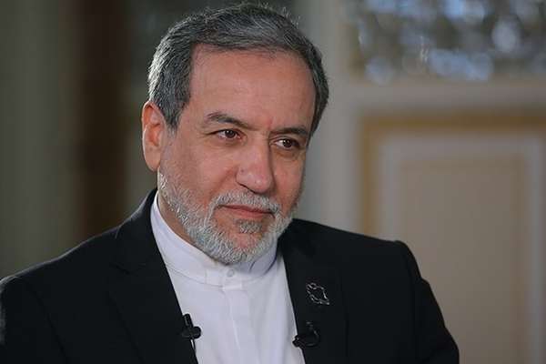 وزير الخارجية الإيراني: لن نتفاوض حتى تعلن إدارة ترامب سياستها بشأن الاتفاق النووي