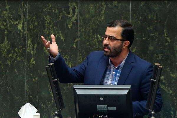 سخنگوی هیات رئیسه مجلس: خروج از انپیتی و ساخت بمب اتم بررسی میشود