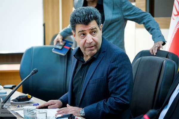 وصفها بالفارغة والخادعة.. مسؤول إيراني سابق: اتفاقيات الحكومة التجارية غير قابلة للتنفيذ