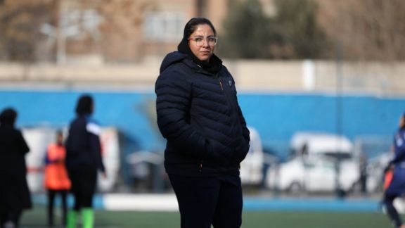 همراهی ملیپوشان فوتبال و فوتسال زنان با اعتراضات سراسری: ما اگر معترض نباشیم عجیب است