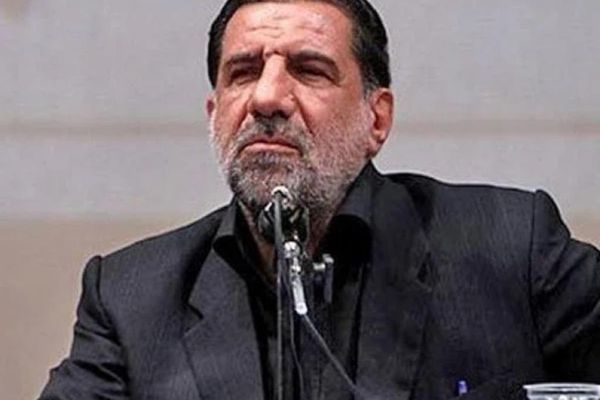 برلماني إيراني يحرض المسؤولين الأمنيين على قمع الاحتجاجات