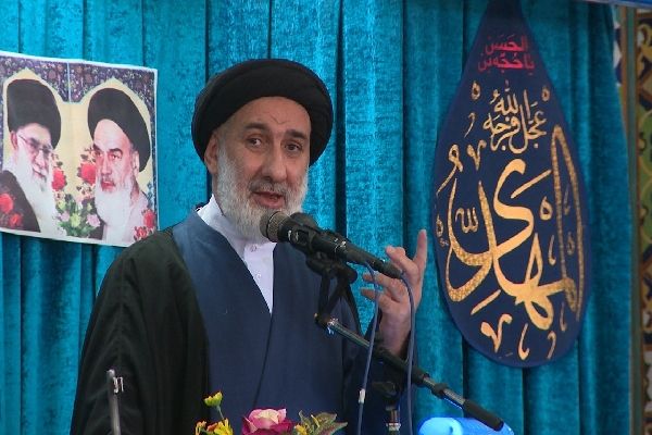 امام جمعه شهرکرد: مومنان باید جو بی‌حجابی را بشکنند
