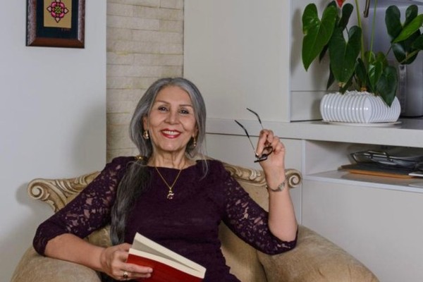 New Baha'i memoir recounts life inside Iran's prisons