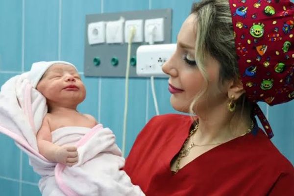 Iran Health Ministry Warns About Preterm Deliveries On Luxury Dates