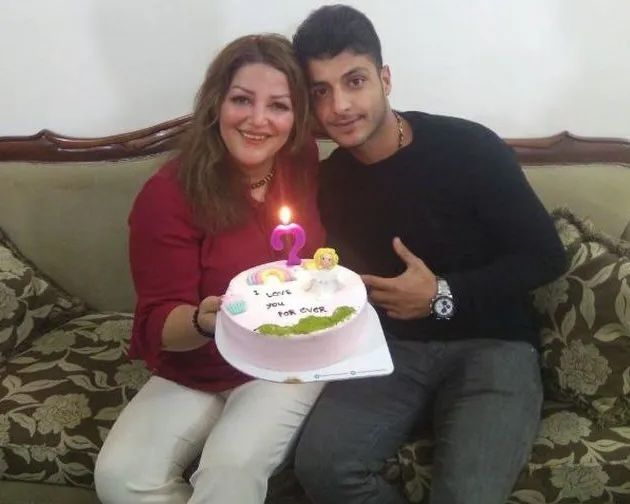 مقتل شاب معارض خلال قمع قوات الأمن الإيرانية الاحتجاجات 