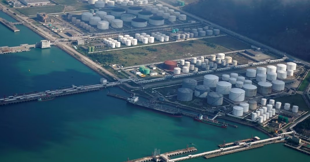 China refiners turn to Russian oil as Iran faces rising uncertainty