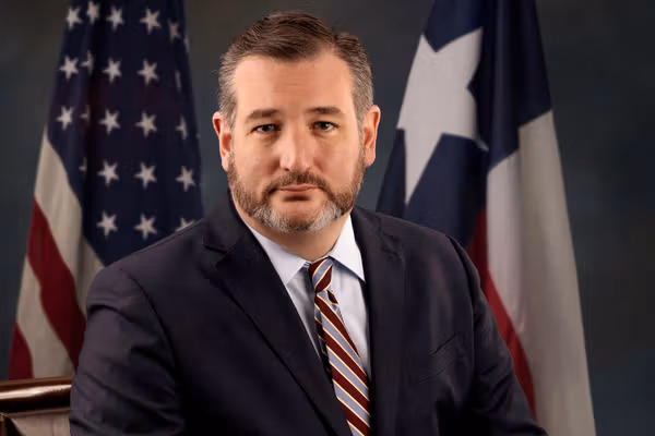 سناتور تد کروز: خامنهای قاتل است و جمهوری اسلامی، ضعیف