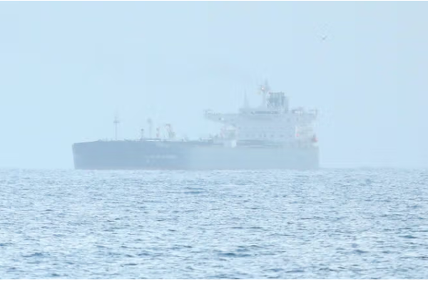 لويدز ليست: 26 سفينة مرتبطة بـ«أسطول الظل» التابع لإيران تجاوزت الحصار الأمريكي