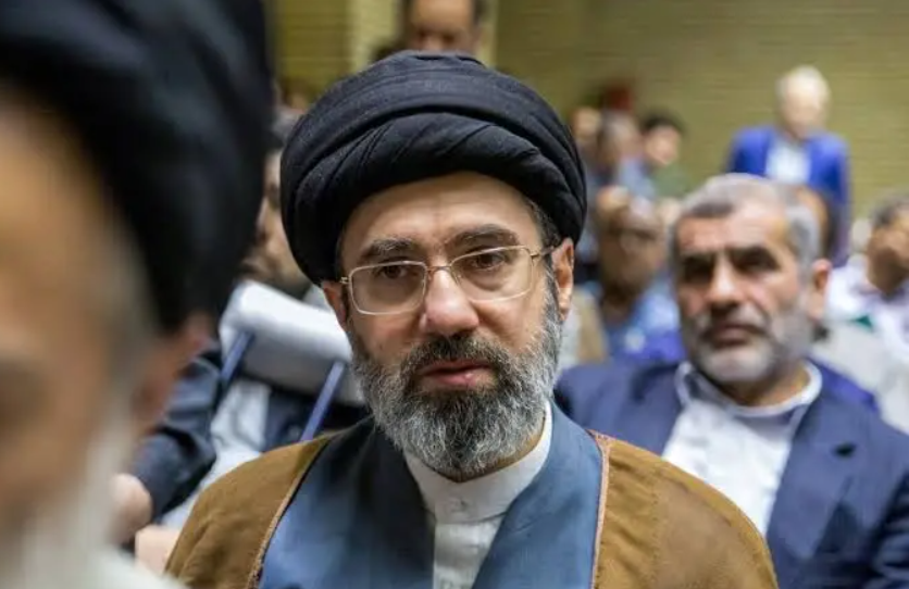 فاکس&zwnj;نیوز:مجتبی خامنه&zwnj;ای برای بقا از &laquo;الگوی بن&zwnj;لادن&raquo; استفاده می&zwnj;کند