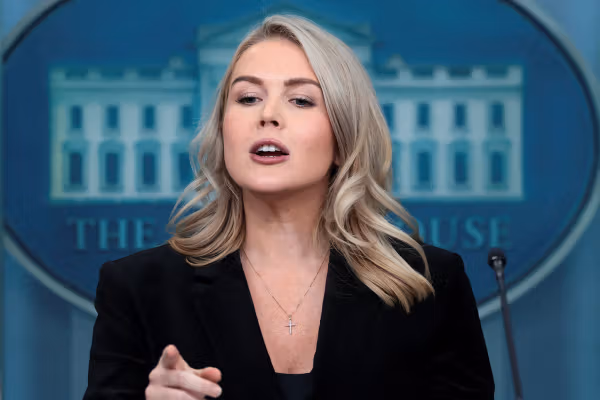 مقامات اداره مهاجرت آمریکا یکی از خویشاوندان سخنگوی کاخ سفید را بازداشت کردند