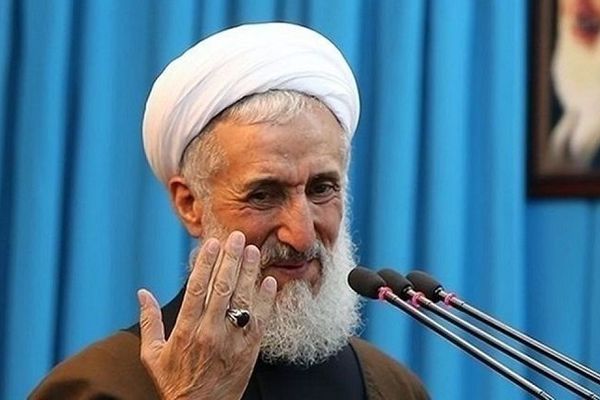 ردود الفعل حول ملف فساد ممثل المرشد الإيراني.. مطالب بتجريده من مناصبه وتشكيك في تبريره