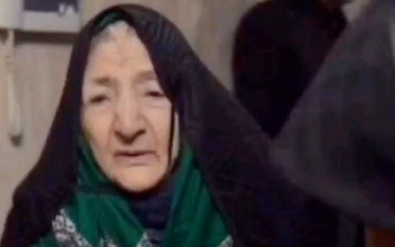 والدة الرئيس الإيراني الراحل تطالب بمتابعة قضية مقتل ابنها والقبض على الجناة