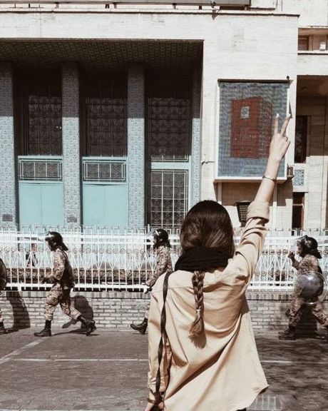 رییس مجلس در ایران: لایحه «عفاف و حجاب» به زودی به دولت ابلاغ میشود