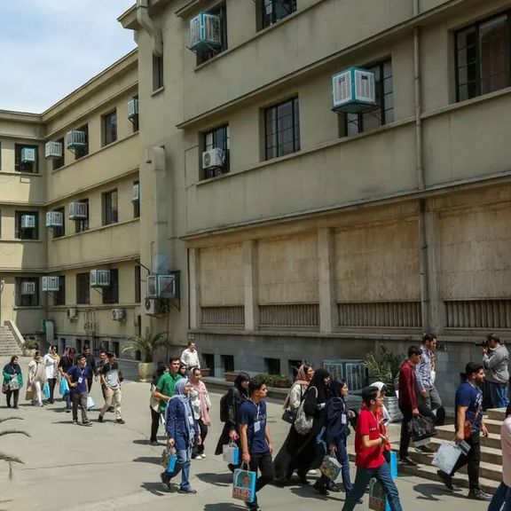 موج مهاجرت نخبگان با تشویق خانوادهها؛ رتبههای برتر کنکور به فکر ترک ایران هستند