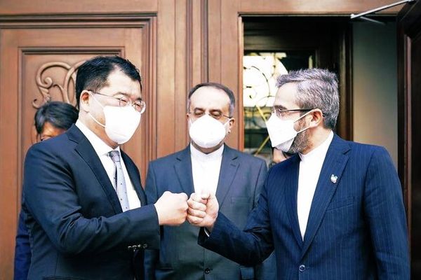 'Close Hormuz Strait To South Korea', Hardline Tehran Daily Says