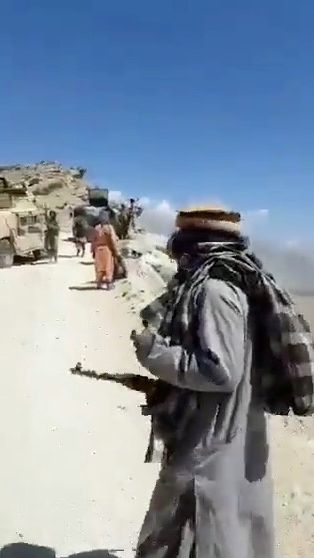 Resistance Forces: Taliban fighters besieged in Riot Plain