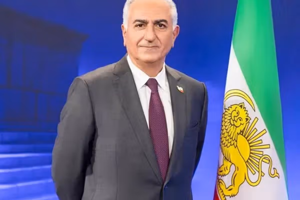 شاهزاده رضا پهلوی: ملت بزرگ ایران، به خیابان بروید و خواست خود را فریاد بزنید