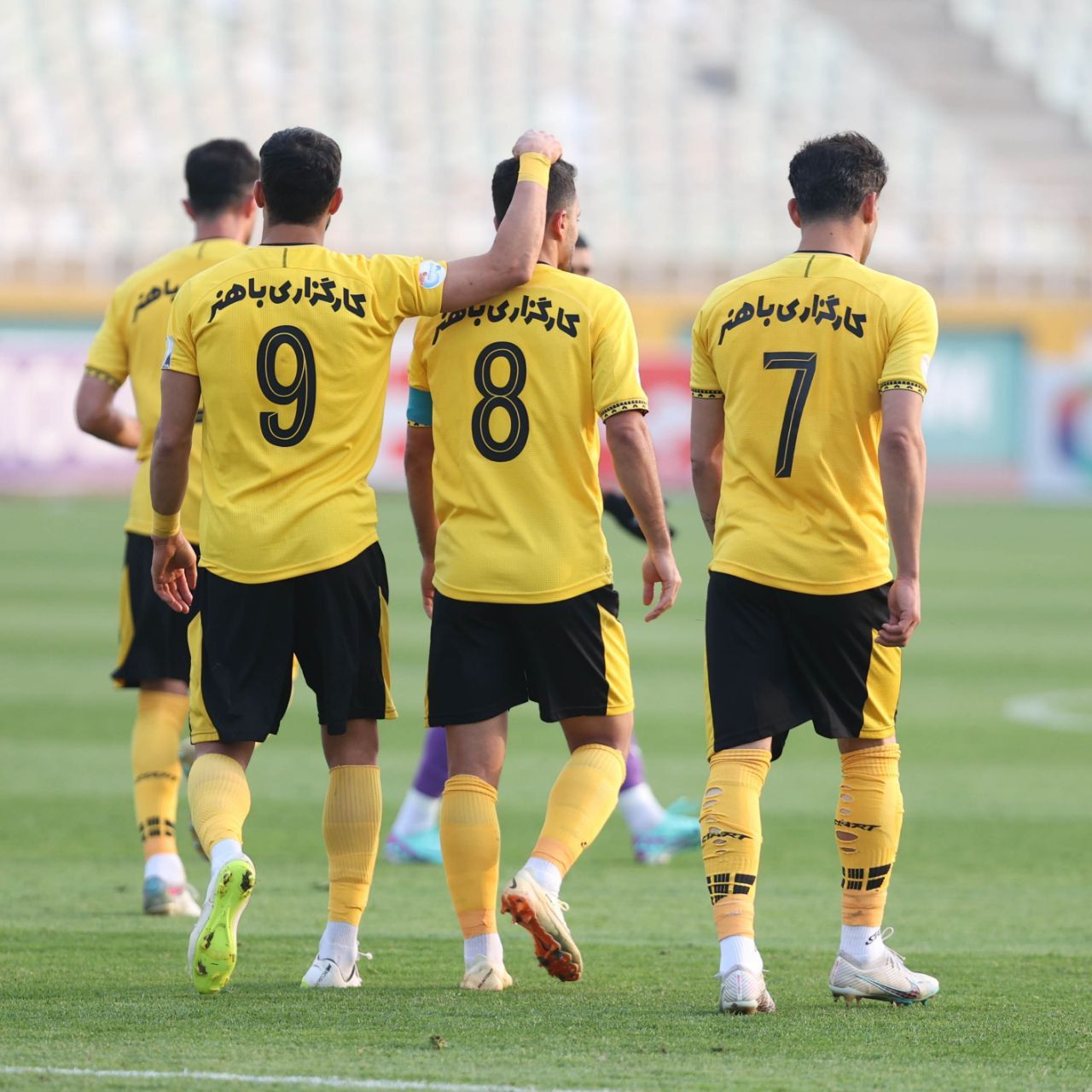 تا زمان اصلاح قرارداد؛ کمیته انضباطی شش بازیکن سپاهان را محروم کرد