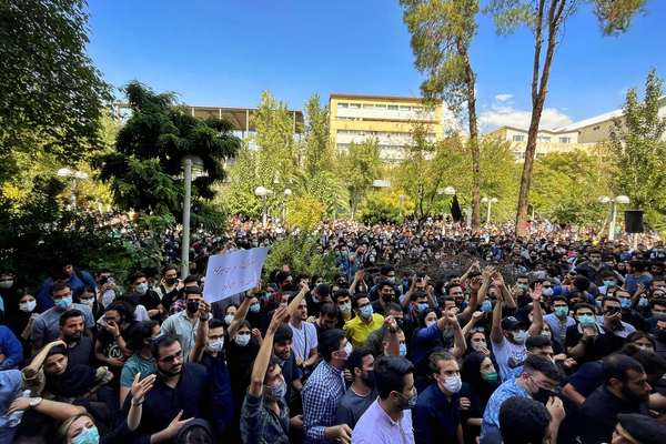 وكالة هرانا: مقتل 459 شخصًا في الاحتجاجات الجارية بإيران حتى الآن