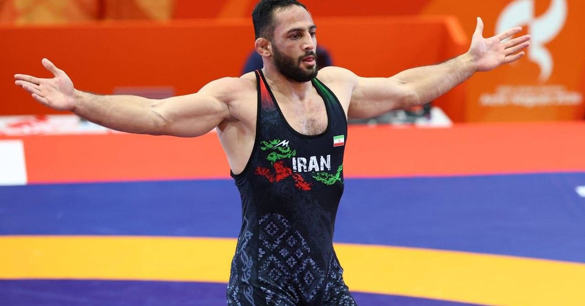 Amirali Azarpira wins gold medal in 97kg wrestling at Asian Games