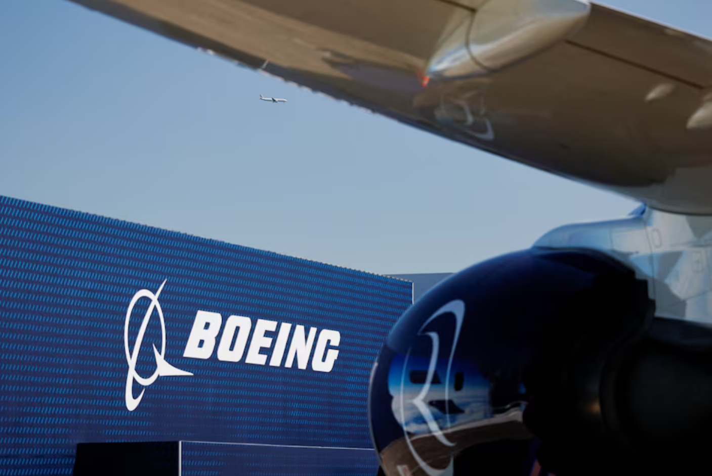 ترامپ: ازبکستان قراردادی ۸ میلیارد دلاری برای خرید ۲۲ بوئینگ ۷۸۷ امضا کرد