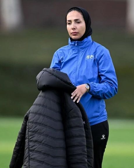 پیلهور، مدرس ایافسی: داوران زن محجبه در تستهای AFC از حال رفتند!
