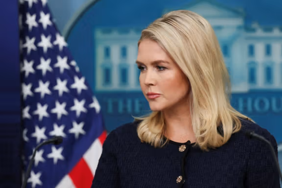 کاخ سفید: اگر حکومت ایران پیشنهاد ما را نپذیرد با پیامدهای جدی روبهرو خواهد شد