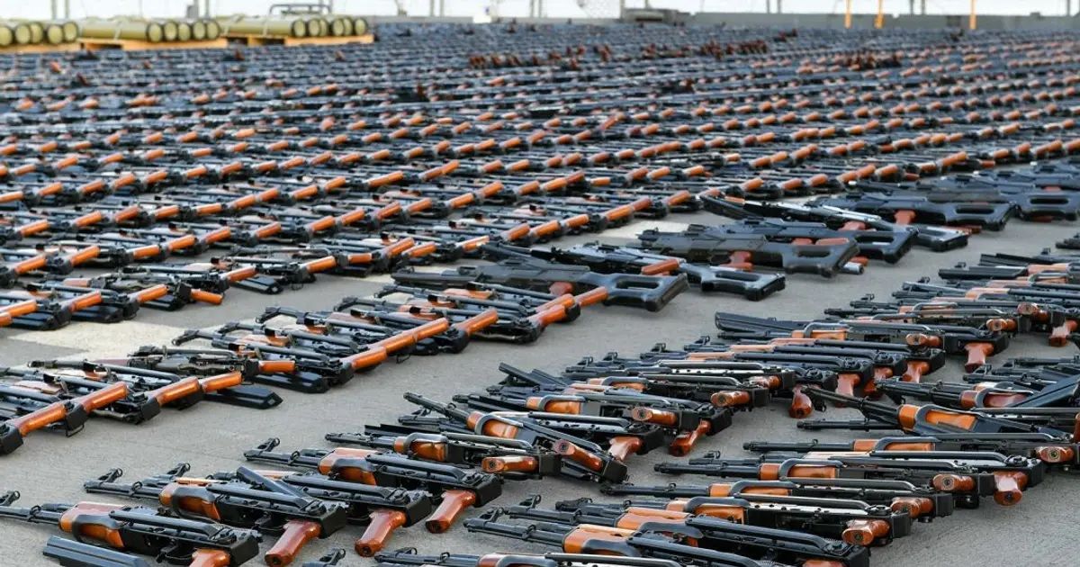 نمونه‌ای از تسلیحات ارسالی از سوی جمهوری اسلامی برای حوثی‌ها که در سال ۱۴۰۱ توقیف شد