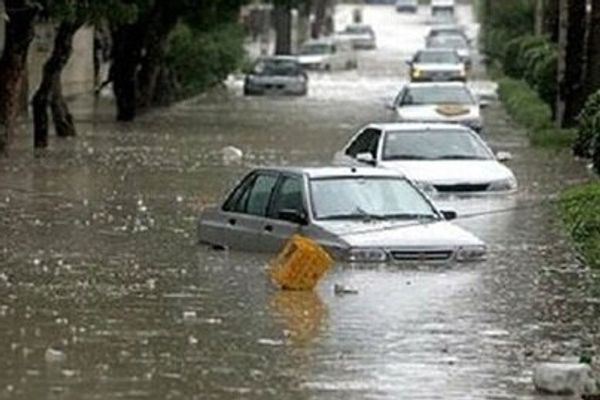 مصرع وإصابة عشرات الإيرانيين في فيضانات وعواصف استمرت 3 أيام بسبب شبكة الإنذار غير الفعالة