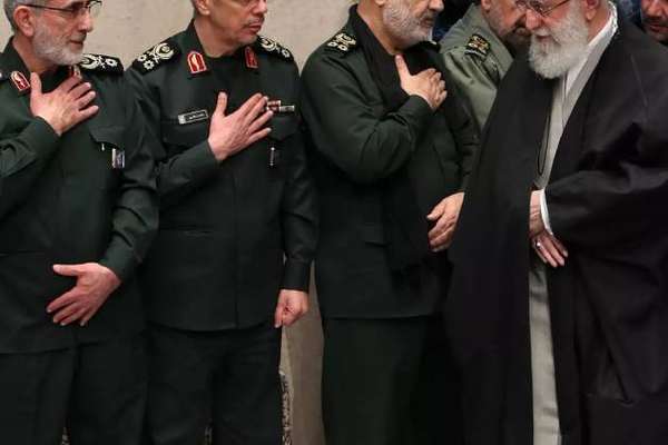 ممثل خامنئي يهدد باستهداف تجارة أوروبا وجنودها للرد على تصنيف الحرس الثوري منظمة إرهابية