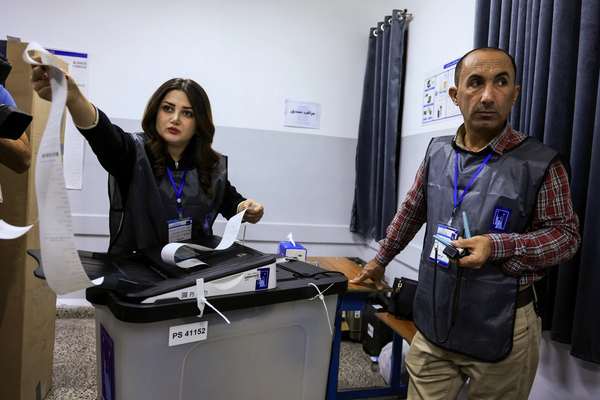 مرکز راهبردی حقوق بشر عراق: میزان مشارکت در انتخابات پارلمانی ۴۵ درصد بوده است