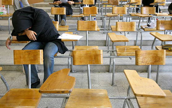 صحيفة إيرانية: انخفاض حضور الطلاب في المدارس جراء مخاوف من انعدام الأمن