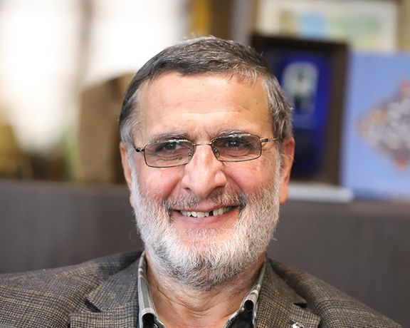 معاون استانداری اصفهان: اصلیترین کار زن، تربیت فرزند و گرم نگهداشتن کانون خانواده است