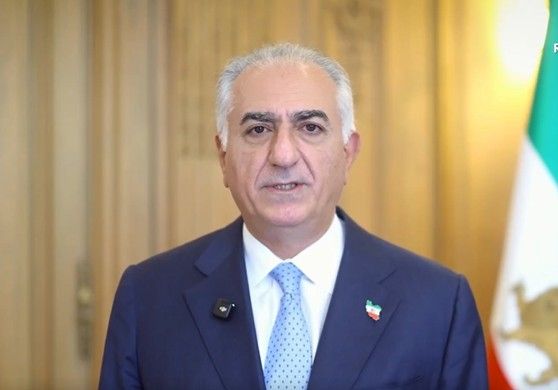 شاهزاده رضا پهلوی خطاب به دانشجویان معترض: متحد بمانید و ایستادگی کنید