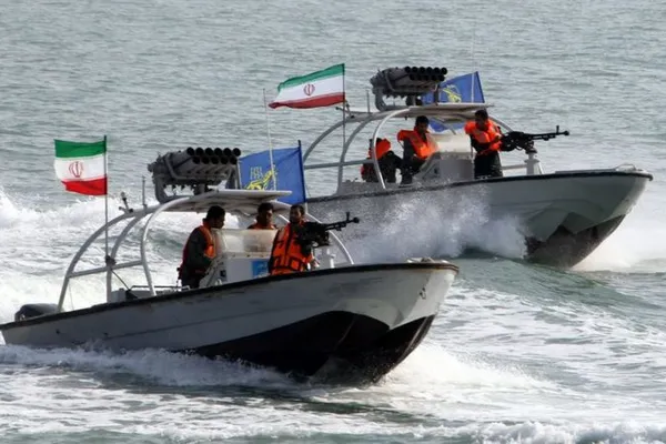 رزمایش مشترک دریایی جمهوری اسلامی، چین و روسیه پس از هشدار سنتکام به تعویق افتاد