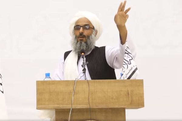 حاكم طالبان في هرات: الإسلام لا يمنع أن تصبح المرأة وزيرة.. والحركة ستجري تغييرات تدريجية